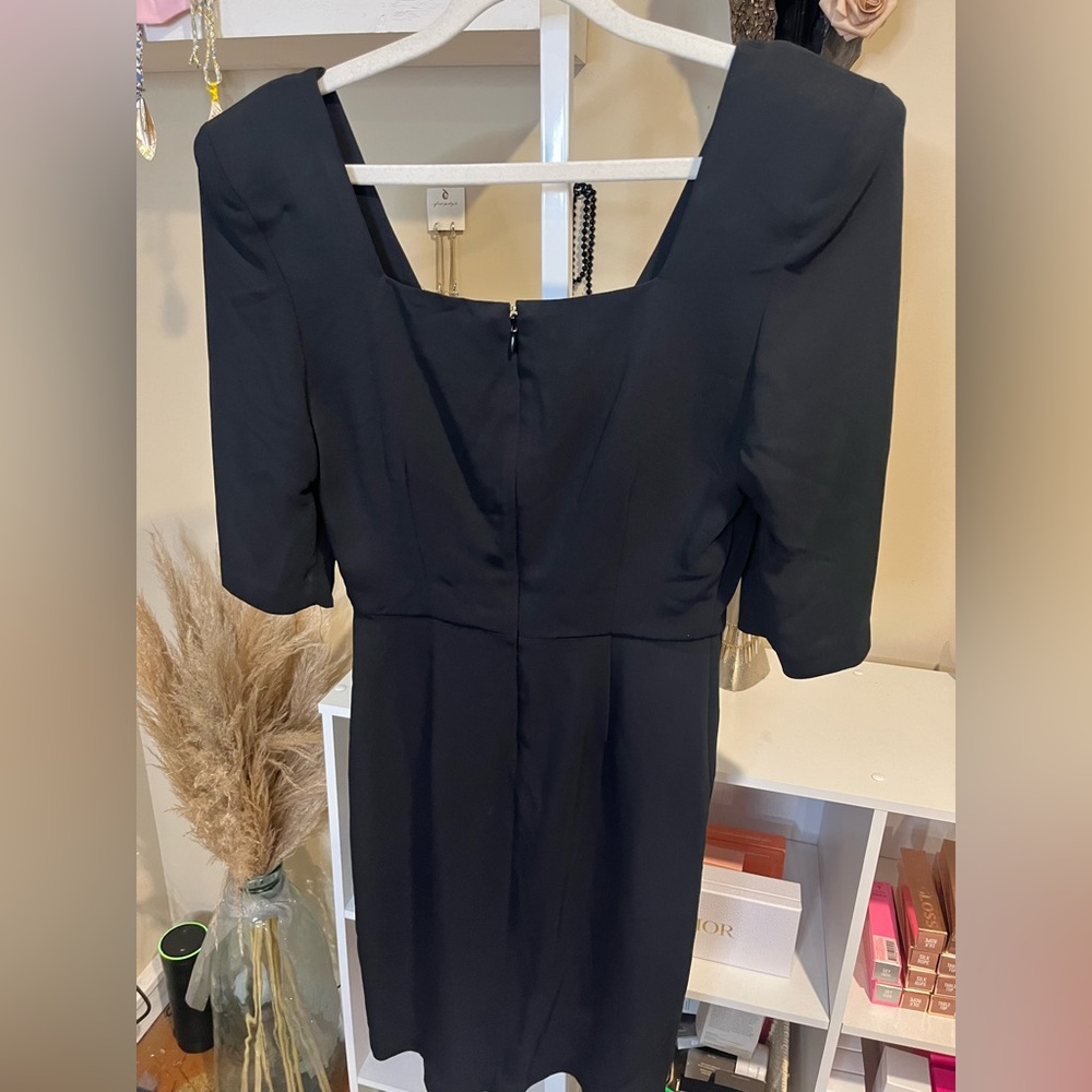 NWT Lita By Ciara Sculptural Elegant Black V-Neck Mini Dress - Picture 7 of 7